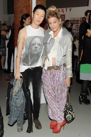 Jenne Lombardo, Jenny Shimizu Jenny Shimizu, Jenna Lyons, Fashion Event, Hottest Trends, Popular Style, Beautiful People, Style Me, Cool Hairstyles, Sequin Skirt