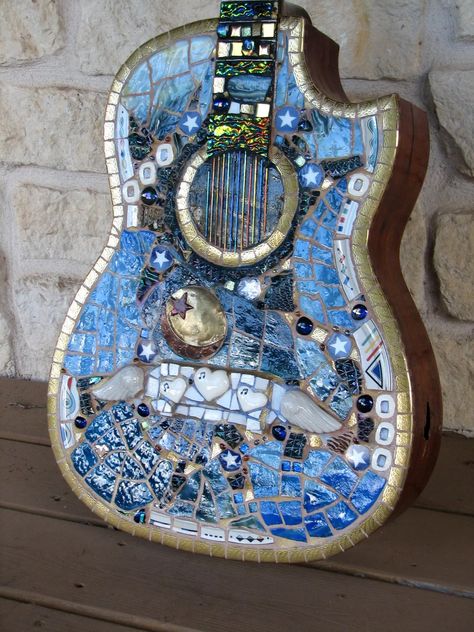 How to Mosaic a Guitar - Rhythm and Blues - HubPages Mosaic Guitar, Mosaic Madness, Mosaic Stained, Blue Mosaic, Guitar Art, Rhythm And Blues, Glass Mosaics, Mosaic Ideas, Mosaic Projects