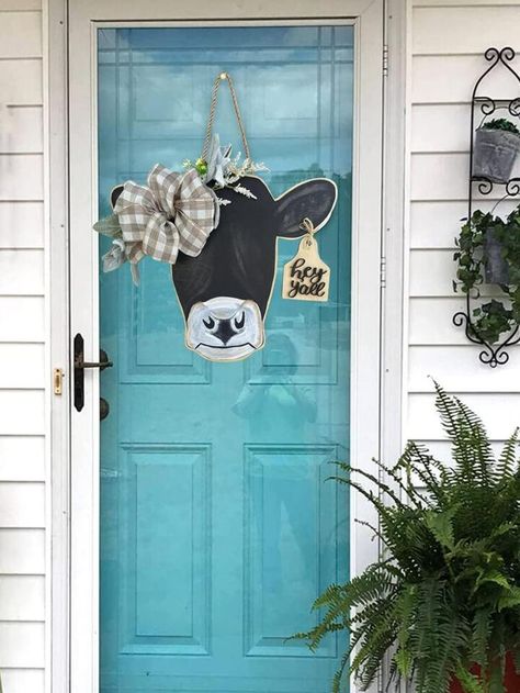 Cow Print Door, Cow Wreath, Spring Porch Decor, Front Door Hanger, Door Signs Diy, Farm Cow, Cartoon Cow, Wood Front Doors, Cow Head