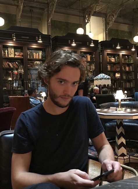 My son's doppleganger Francis Valois, Toby Regbo Reign, Reign Cast, Reign Mary And Francis, Reign Tv Show, Reign Mary, Toby Regbo, Your Honor, Mary Stuart