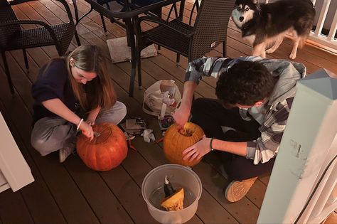 Autumn Relationship Aesthetic, Funny Boyfriend Aesthetic, Carving Pumpkins Aesthetic Couples, Halloween Romance Aesthetic, Autumn Relationship, Halloween Date Aesthetic, Fall Couple Dates, Autumn Love Aesthetic, Fall Relationship