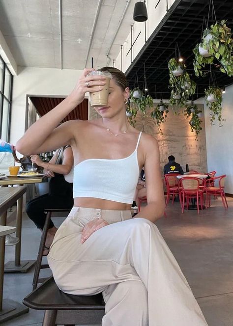 One Shoulder Tank Top Outfit, White Spaghetti Strap Top Outfit, Spaghetti Top Outfit, White Spaghetti Top, Spaghetti Strap Top Outfit, Strap Tops Outfit, Black Spaghetti Top, White Tank Top Outfit, White Spaghetti Strap Top