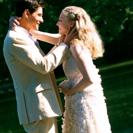 Amanda Seyfried and Ben Barnes (The Big Wedding) The Big Wedding Movie, Royal Books, Nancy Meyers Movies, New York Square, The Big Wedding, Black Boyfriend, 2025 Wedding, Wedding Movies, Ben Barnes