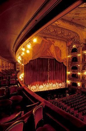 Elegant Lifestyle, Ballet Theater, Theatre Life, Phantom Of The Opera, Concert Hall, Macedonia, Musical Theatre, Eiffel Tower Inside, Opera House