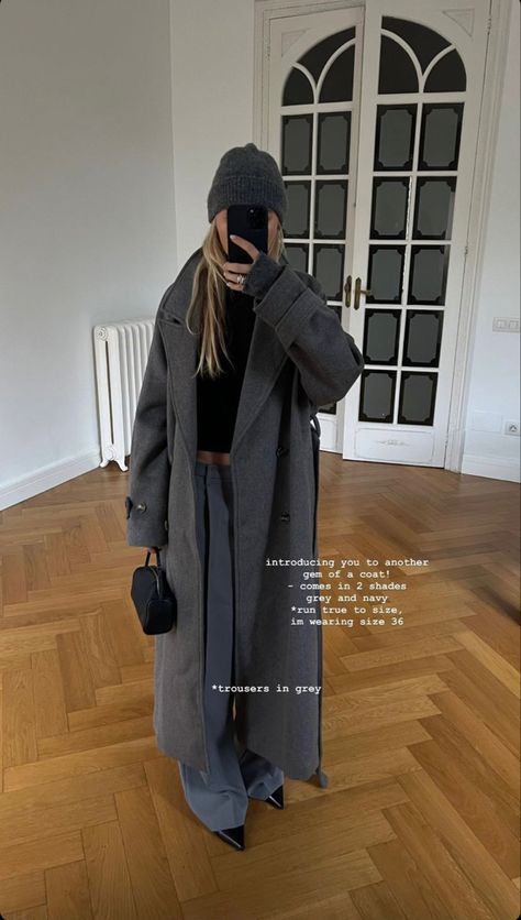 Dark Grey Coat Outfit, Grey Coat Outfit Winter, Coat Outfits For Women, Grey Coat Outfit, Claire Rose, Winter Coat Outfits, Outfit Inso, European Summer Outfits, Europe Outfits