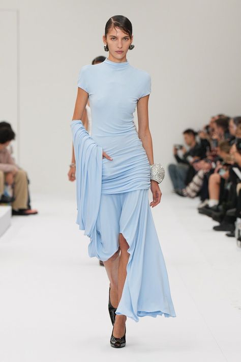 Sky Blue Dress, Eccentric Style, 2025 Fashion, Spring 2025, Vedic Astrology, Spring Fashion Trends, Tall Women, Doja Cat, Mid Length Dresses