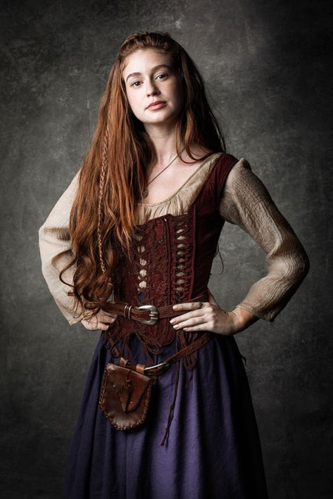 Marina Ruy Barbosa Deus Salve o Rei Medieval Clothes, Fair Outfits, Fest Outfits, Medieval Clothing, Medieval Dress, Fantasy Costumes, Medieval Fashion, Fantasy Dress, Historical Dresses