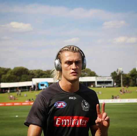 Collingwood Tattoo, Afl Wag Aesthetic, Darcy Moore, Essendon Football Club Wallpaper, Collingwood Magpies, 2023 Manifestation, Afl Collingwood, Afl Essendon, Afl Players