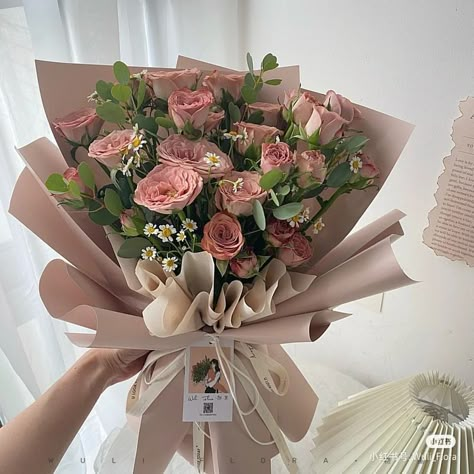 Luxury Flower Bouquets, Prettiest Bouquet, Boquette Flowers, Flower Gift Ideas, Music On Spotify, Bouquet Gift, Flower Shower, Flowers Bouquet Gift, Nothing But Flowers