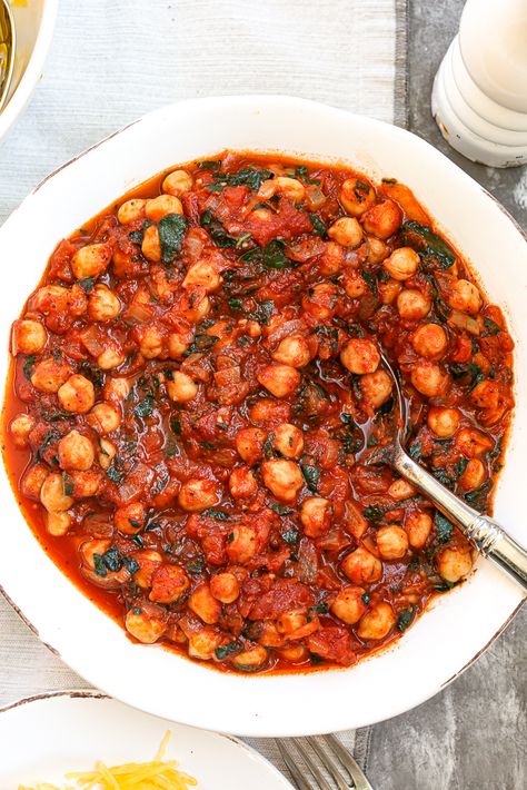 Marinara Sauce with Chickpeas and Kale recipe--in a large bowl with a spoon Vegetarian Chickpea Recipes, Chickpea Recipes Easy, Kale Recipe, Spring Dishes, Chickpea Stew, Kale Recipes, Homemade Marinara, Chickpea Recipes, Stuffed Pepper Soup