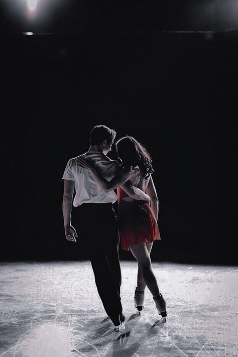 Skater Couple Aesthetic, Ivan Lukov, Jasmine Santos, Love On Ice, Virtue And Moir, Tessa Virtue Scott Moir, Tessa And Scott, Scott Moir, Ice Skating Outfit