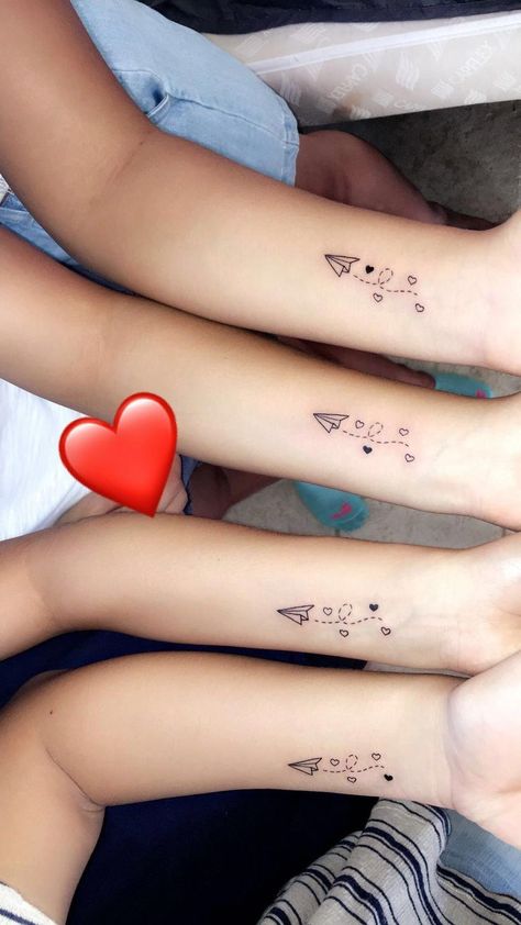 Matching Tattoos 4 Sisters, Tattoo Ideas For 4 Sisters, 4 Bff Tattoos, 4 Cousin Tattoos, Tattoos For 4 Cousins, 3 Best Friends Tattoo Ideas, Latinx Inspired Tattoos, Tattoos For Four Sisters, Four Friends Tattoos Ideas