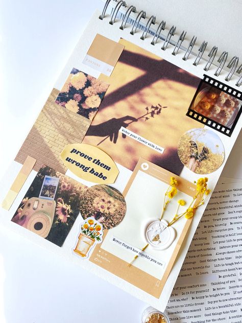 Scrapbook Yellow Theme, Yellow Theme Journal Ideas, Yellow Scrapbook Aesthetic, Yellow Themed Scrapbook, Yellow Scrapbook Ideas, Yellow Journal Ideas, Yellow Theme Journal, Scrapbook Painting, Journal Things