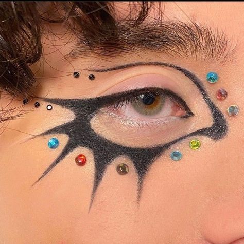 Elaborate Eye Makeup, Dog Liner Makeup, Pop Makeup Looks, Neon Punk Outfits, Simple Drag Makeup, Maximalist Makeup Looks, Pastel Clown Makeup, Funky Makeup Creative, Weird Makeup Looks