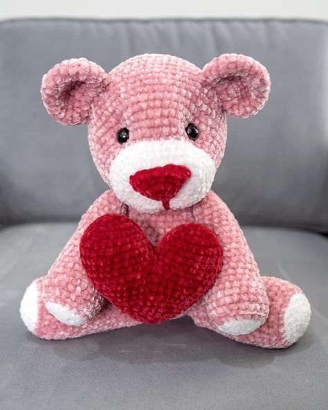 Jess Huff, Valentine Accessories, Arm Crocheting, Crochet Valentine, Valentine Jewelry, Crochet Cow, Bear Valentines, I Love This Yarn, Homemade Valentines