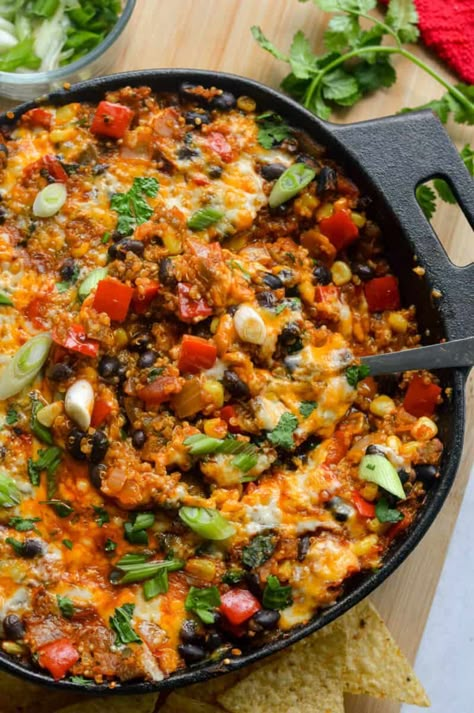 Birds eye of vegetarian Mexican taco skillet. One Pan Dinners Vegetarian, Vegetarian Sheet Pan Dinners, Mexican Food Recipes Vegetarian, One Pan Vegetarian, Mexican Vegetarian Recipes, Rice Bowls Vegetarian, One Pan Mexican Quinoa, Vegan Pistachio, Vegetarian Tacos Recipes