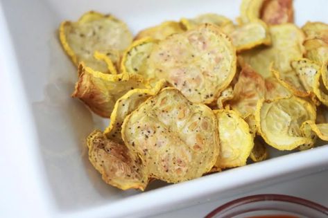 Yellow Squash Chips, Baked Yellow Squash, Paleo Chips, Squash Chips, Yellow Squash Recipes, Baked Squash, Cooking With Coconut Oil, Cooking Spray, Paleo Snacks