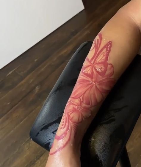 Pink Ink Tattoo On Dark Skin, Pink Tattoo On Brown Skin, Red Arm Tattoos For Women, Tattoo Ideas Pretty, Red Tattoo On Black Women, Red Tattoos For Women, Red Ink Tattoo Ideas, Red Ink Tattoo, Butterfly Hand Tattoo