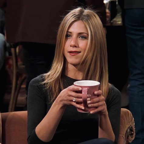 Estilo Rachel Green, Rachel Green Hair, Rachel Green Friends, Rachel Green Style, Jeniffer Aniston, Rachel Green Outfits, Feels Like Fall, Rachel Friends, Jennifer Aniston Hair