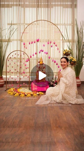 Backdrop For Pooja At Home, Indian Pooja Decoration Ideas, Ganesh Pooja Decoration Ideas At Home, Mandir Backdrop Design, Mandir Flower Decoration, Mandir Decoration For Diwali, Ganpati Mandap Decoration At Home, Ganesh Chaturthi Backdrop, Lakshmi Decoration At Home