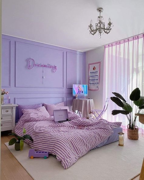 Purple Room Decor, Purple Rooms, Dekorasi Kamar Tidur, Pastel Room, Cozy Room Decor, Apartment Decor Inspiration, Dream Room Inspiration, Room Makeover Bedroom, Room Makeover Inspiration