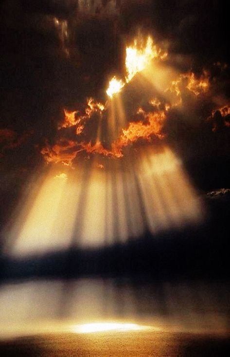 God Rays, I Am Canadian, Jonathan Swift, Stormy Sky, The Ray, The Lives Of Others, Nature Beauty, Celestial Bodies, Water