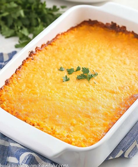 Paula Deen’s Corn Casserole Recipe Roadhouse Chili Recipe, Texas Roadhouse Chili Recipe, Rumchata Cupcakes, Veg Casserole, Corn Casseroles, Corn Casserole Paula Deen, Creamy Ranch Chicken Recipe, Thanksgiving Corn, Ranch Chicken Recipe