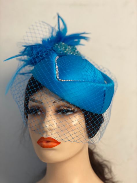 Headgear Fashion, Head Wear, Turban Style, Pillbox Hat, Pill Boxes, Fascinator, Hats, How To Wear, Quick Saves