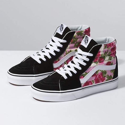 Romantic Floral Sk8-Hi Tennis Vans, Cute Vans, Tenis Vans, Vans Converse, Womens Shoes High Heels, Sk8 Hi, Vans Sneakers, Classic Shoes, Vans Sk8