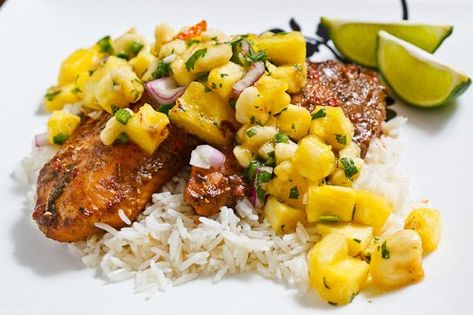 Jerk Fish on Coconut Rice Topped with Banana and Pineapple Salsa Jerk Fish, Rice Risotto Recipes, Baked White Fish, Jamaican Jerk Sauce, Jerk Sauce, Pineapple Salsa Recipe, Closet Cooking, Scallop Dishes, Rice Risotto