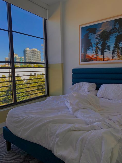 Miami Hotel Room, Miami Hotel, Miami Hotels, Aesthetic Bedroom, Hotel Room, Hotels Room, Miami, Hotel, Bedroom