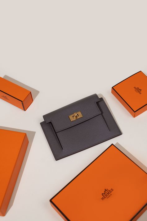 Hermès Kelly Pocket Card Holder in Etain Hermes Card Holder, Pocket Card, Pocket Cards, Hermes Bags, Personal Shopper, Card Holder, Moon