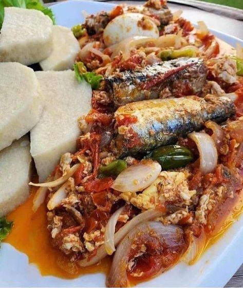 Togolese Food, Kelewele Recipe, Ghana Dishes, Ghana Foods, Ghanaian Dishes, Nigeria Food, Ghana Food, Ghanaian Food, African Recipes Nigerian Food