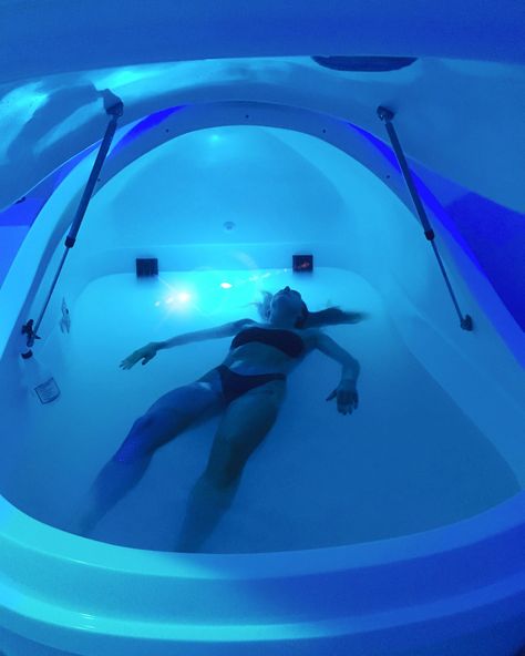 Top Eleven Health Benefits of Float Therapy — Float Centre and Sports Recovery - Flow Spa Salt Float Therapy, Floating Therapy, Flum Float, Neurofeedback Therapy, Float Spa, Deprivation Tank, Float Tank, Float Therapy, Tech Lab