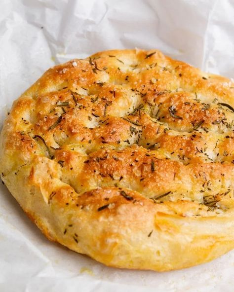 Mini No Knead Focaccia - Daen's Kitchen Small Focaccia Bread, Foccia Bread, No Knead Focaccia, Foccacia Bread, Focaccia Bread Recipe, Focaccia Bread, Biscuit Cake, No Knead, Our Daily Bread