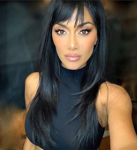 Nicole Scherzinger Hair, Nichole Scherzinger, Nicole Scherzinger Style, Dramatic Hair, Black Hair Dye, Hairstyles For Layered Hair, Olive Skin, Nicole Scherzinger, Hair Makeover