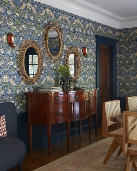 This West Adams Dining Room Was Featured In The Wall Street JournalMurphy Deesign Strawberry Thief Wallpaper, Thief Wallpaper, Family Glamping, William Morris Wallpaper, Cool Color Palette, Strawberry Thief, Fish Wall Art, Wallpaper Living Room, Vintage Chairs