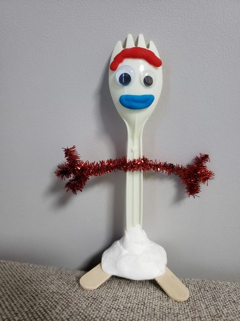 Forky Toy Story 4 🍴 Mini Market, Easy Arts And Crafts, Daycare Crafts, Casual Preppy Outfits, Diy Toys, Preppy Outfits, Toy Story, Journal Ideas, Bullet Journal