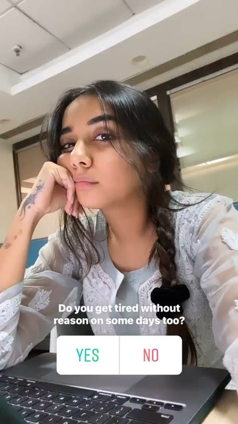 Tired Instagram Story, Instagram Story Polls Ideas, Prajakta Koli, Funny Snapchat Pictures, Instagram Story Questions, Instagram Questions, Instagram Captions For Selfies, Instagram Picture Quotes, Insta Bio