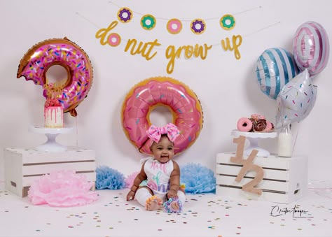 Donut themed half birthday shoot Donut Grow Up Half Birthday, Half Way To One Donut Photoshoot, Donut Grow Up Photoshoot 6 Months, Half Dozen Donut Photoshoot, Half Way To One Donut Theme, Donut Half Birthday Pictures, Donut Baby Photoshoot, Girl Half Birthday Ideas, 6 Month Baby Party Half Birthday