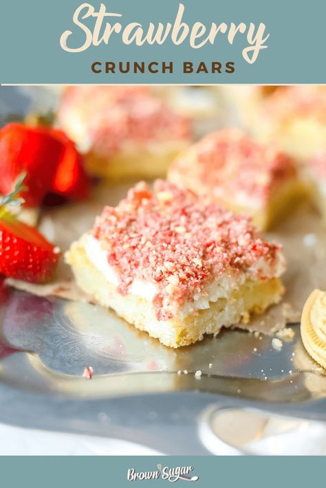 Looking for a delicious dessert that's perfect for any occasion? Try these scrumptious strawberry crunch cheesecake bars! With a creamy cheesecake filling and crunchy strawberry topping, these bars are sure to satisfy your sweet tooth. Customize the recipe to your liking and store them in the fridge for up to three days. Give them a try today! Strawberry Crunch Cheesecake Bars, Strawberry Crunch Bars, Crunch Bars Recipe, Strawberry Crunch Cheesecake, Crunch Cheesecake, Cream Cheese Sugar Cookies, Strawberry Crunch, Crunch Bars, Sugar Cookie Crust