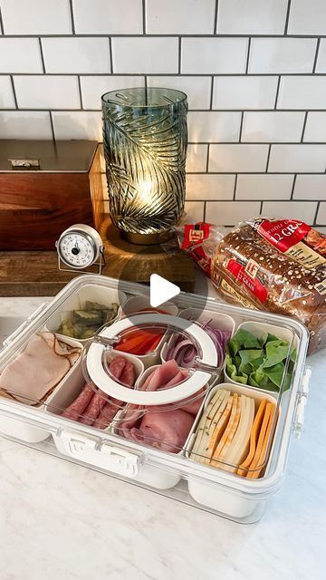 Alicia Kim on Instagram: "Sandwich kit meal prep! I think this is kind of genius! We are headed to a soccer tournament all weekend and will put this in our cooler to make sandwiches at the field! Save money on eating out and we don’t have to worry about what’s for lunch!  What else would you add? Comment link for container!  #mealprep #mealprepideas #mealprepping #mealpreplife #sandwich #sandwhichboard #sandwhichtime" Roadtrip Sandwich Ideas, Sandwich Box Ideas, Sandwich Meal Prep, Sandwich Station, Box Sandwich, Travel Meals, Rolled Sandwiches, Snack Holder, Camping Things