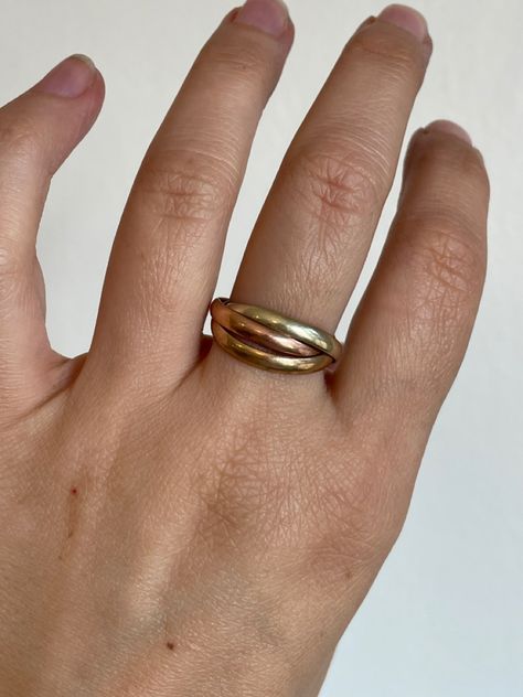 9k gold trinity ring Gold Trinity Ring, Trinity Ring, Vintage Instagram, Ring Video, Vintage Jewelry, Instagram Photos, Photo And Video, Instagram Photo, Ring