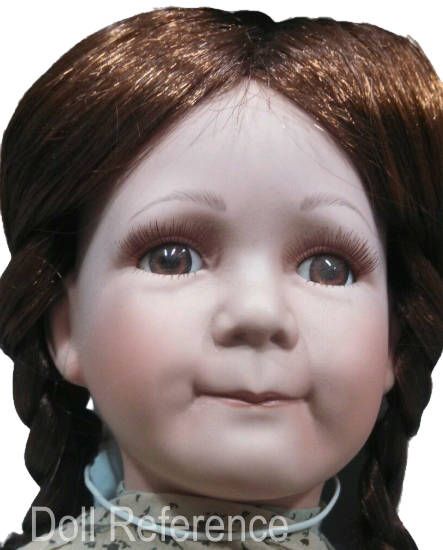 How to find values for Porcelain dolls, how to identify, where to sell and a list of porcelain doll makers Hamilton Gifts, Vintage Porcelain Dolls, Antique Porcelain Dolls, Where To Sell, Heirloom Doll, Sewing Tags, Porcelain Doll, Doll Maker, Collector Dolls