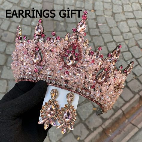 "EARRİNGS GİFT 💎Size: approximately 12 cm in height, 💎Pricess crowns for girls is made of durable hard alloy and sparkly crystal rhinestone,cute silver color and unique style to add a bit of domineering and cool for any brides. 💎Delicate Crystal Crown is a breathtaking botanical accent that features alternating branches of hand-wired rhinestones and Swarovski crystals as well as embellished leaves that glimmer effortlessly. 💎This crystal tiara is fit for women, girls, brides and bridesmaid . Quinceanera Pink, Quinceanera Crown, Diamond Headband, Pink Quince, Crown Pink, Crown Queen, Wedding Headpieces, Bride Crown, Silver Head Piece