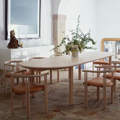 jasonmillerstudio #Elliot Dining Table and Elliot Dining Chair in white oiled ash for @delaespada.⠀ ⠀ Oblong Dining Table, Jason Miller, Walnut Timber, Elegant Chair, Contemporary Furniture Design, Oval Table Dining, Oval Table, Oak Dining Table, Solid Wood Furniture