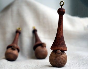 Solid Wood Christmas Decoration, Christmas Ornament, Lathe Made Acorn Toy - Etsy Wood Turned Toys, Wood Turned Christmas Ornaments, Wooden Products Ideas, Wood Turning Ideas, Best Wood Lathe, Wood Necklace Pendant, Wood Turning Pens, Woodturning Ideas, Woodturning Art