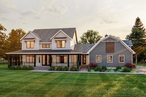 4-Bedroom Two-Story Modern Farmhouse with Side-Load Barn-Style Garage and a Wrap Around Porch (Floor Plan) Barn Style Garage, Farm Homes, Texas Farmhouse, House In The Country, Homestead Ideas, Construction Ideas, Porch Flooring, Magnolia Market, Farmhouse Ideas