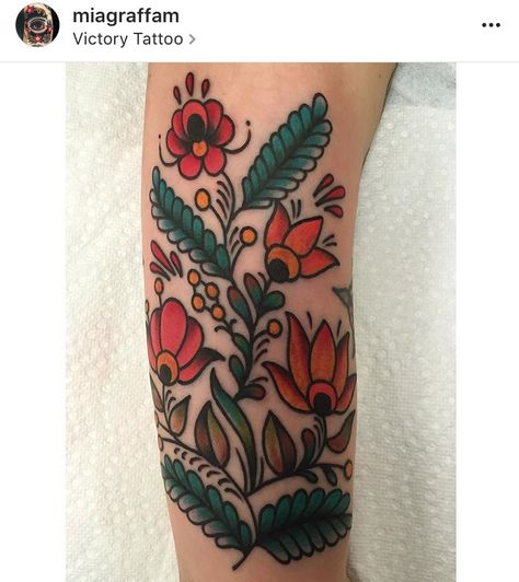 Flower tattoo | Mia Graffam Victory Tattoo Nashville TN Art Flower Tattoo, Victory Tattoo, Tattoo 2017, Polish Tattoos, Folk Flowers, Folk Art Flowers, Aesthetic Tattoo, Little Tattoos, Skin Art