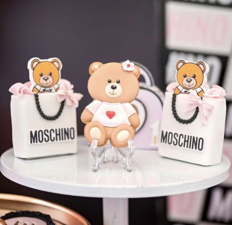 Moschino Cake, Bear Cakes, Cake Decoration, Bday Party, Birthday Theme, Moschino, Cake Decorating, Teddy Bear, Chanel